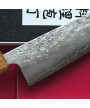 Detalla acabado Washiji en cuchillo Santoku